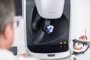 Dental practice in Düsseldorf with its own laboratory