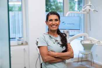 Zahnärztin Nilufar Jahed